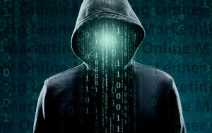 Darstellung eines Hackers mit Kapuzenpullover und Binärcode im Gesicht für das Thema KI und Kriminalität.